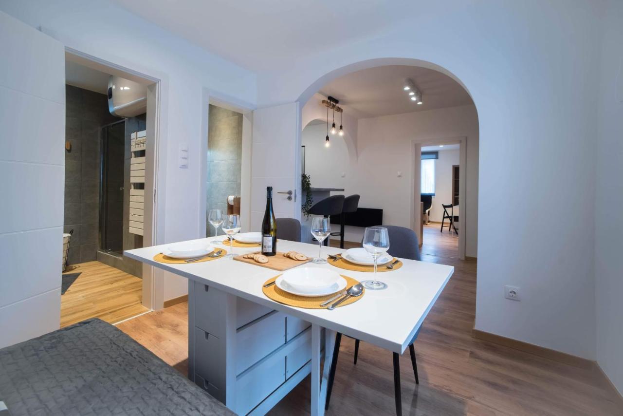 Ferienwohnung Pintes 38 Dunaújváros Exterior foto