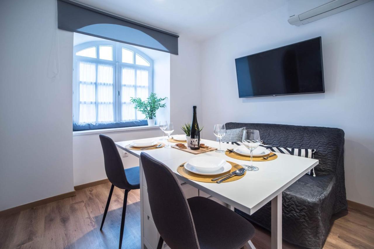 Ferienwohnung Pintes 38 Dunaújváros Exterior foto